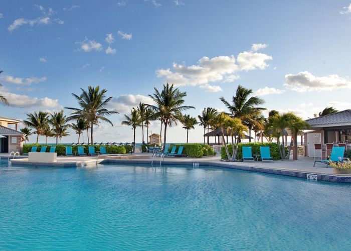 Holiday Inn Resort Grand Cayman